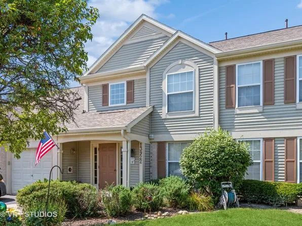 13922 S Bristlecone Ln APT C, Plainfield, IL 60544