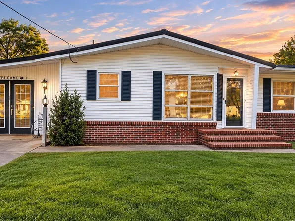 109 Hendrix St, Oneonta, AL 35121