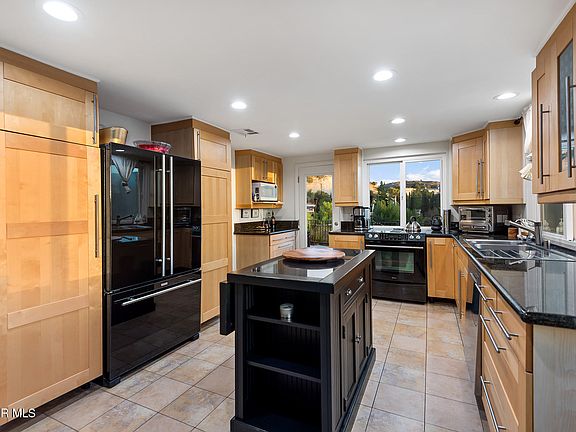 5th image of 4762 Galendo St