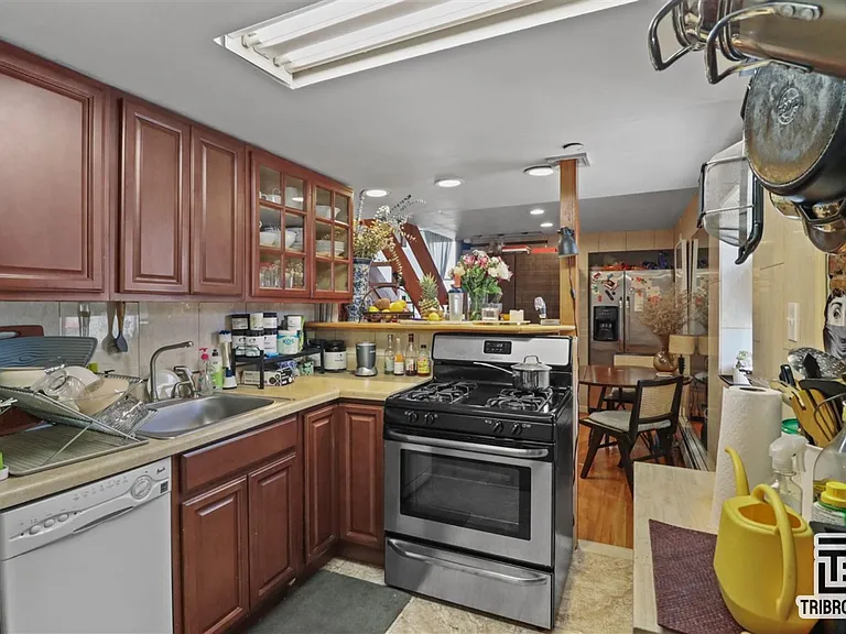 395 Smith St #3C — Photo 4
