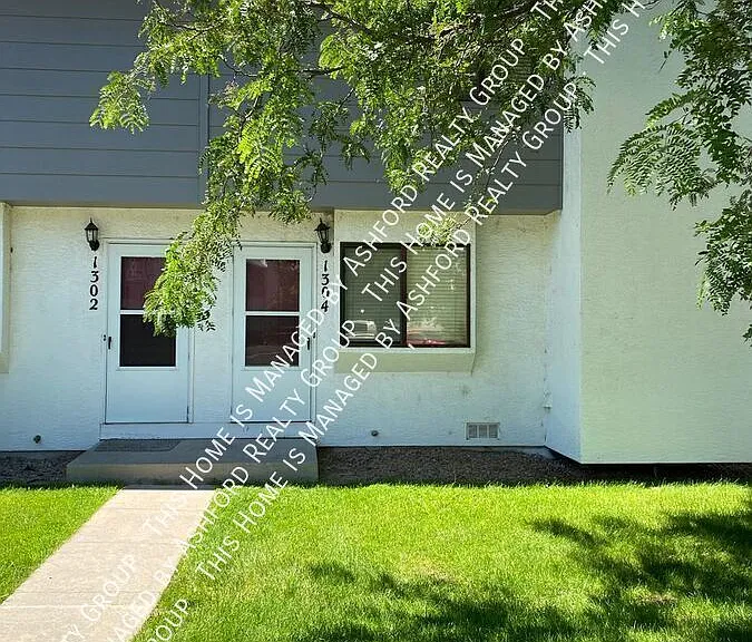 1304 Soaring Eagle Dr — Photo 1