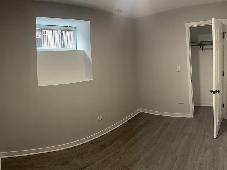 2739 W Evergreen Ave #G — Photo 11