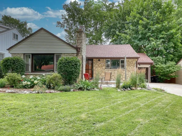 11817 West Homewood AVENUE, Wauwatosa, WI 53226