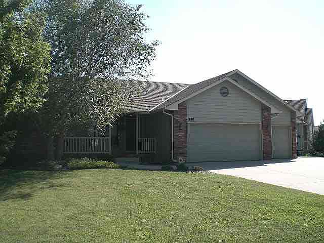 1st image of 1740 Lakeland Ct