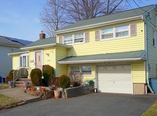 1096 Gruber Ave, Union, NJ 07083