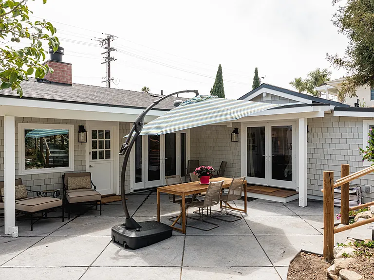 1702 Cliff Dr — Photo 8
