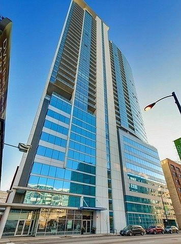 1st image of 303 W Ohio St #2904