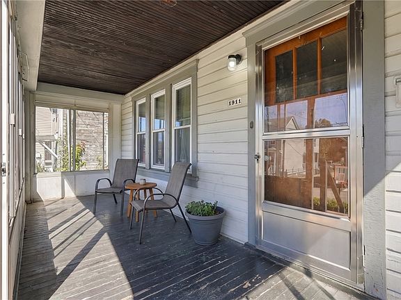 4th image of 1911 McClure St
