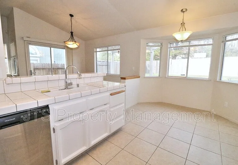 3549 Pine Hollow Way — Photo 18