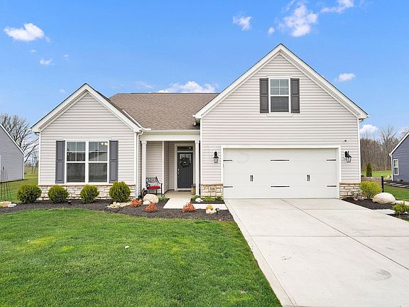2nd image of 318 Mannaseh Dr W