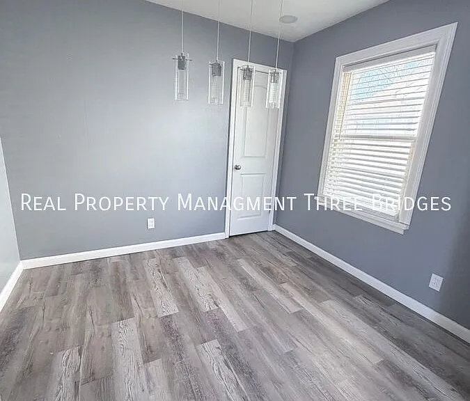 35 S Barat Ave — Photo 12