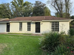 327 Grover Cleveland Cir, Jackson, MS 39213