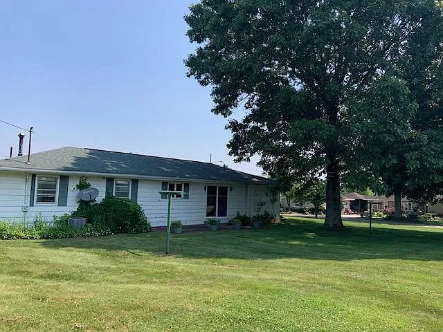 3 bed, 1500 sqft, $1,250 — Photo 1