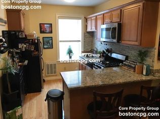 182 Endicott St #2DS, Boston, MA 02113