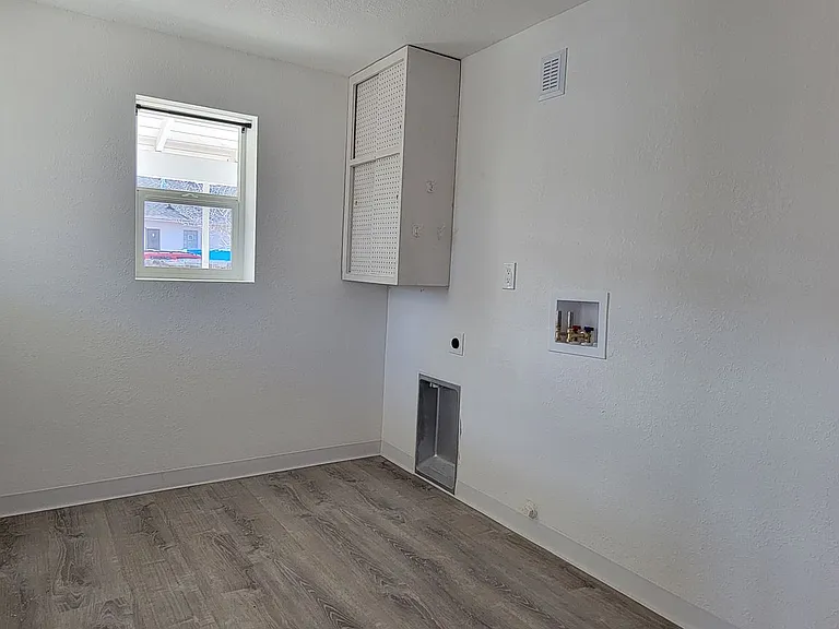 930 Barr Ave — Photo 25