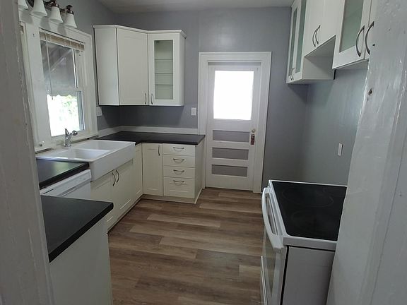 4th image of 1153 Altgeld St