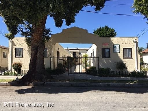 1st image of 1153 1/2 Ravenna Ave
