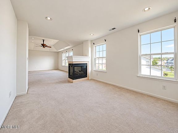 5th image of 2649 Medina Street