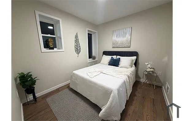 Building Photo - 31 Beech St #108