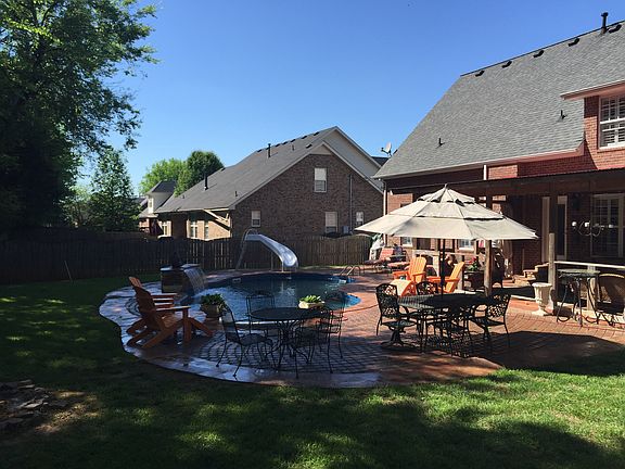 2nd image of 508 Ellie Lee Dr