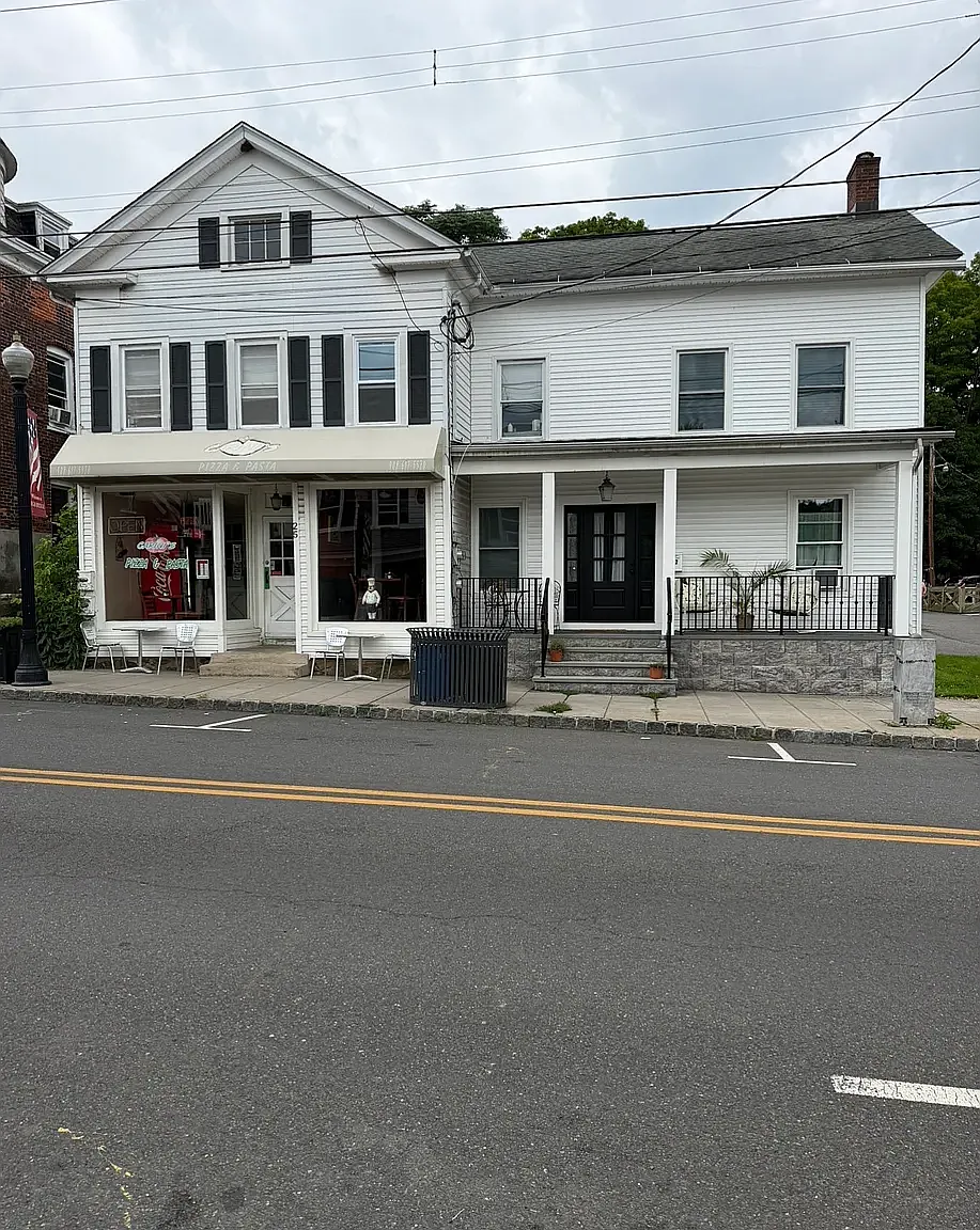 1 bed, 900 sqft, $2,000 — Photo 1