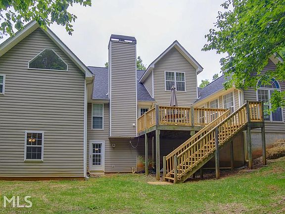2nd image of 45 Chapman Oak Dr
