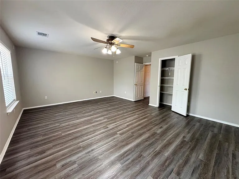 2311 Portwood Bend Cv — Photo 36