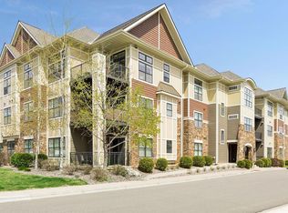 15420 Oakcroft Pl UNIT 223, Wayzata, MN 55391