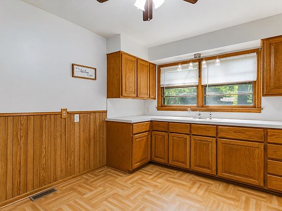4th image of 317 S Stearns Ave