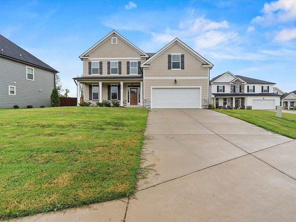 1st image of 935 Lillian Park Dr