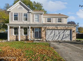 404 Old Country Way, Wauconda, IL 60084