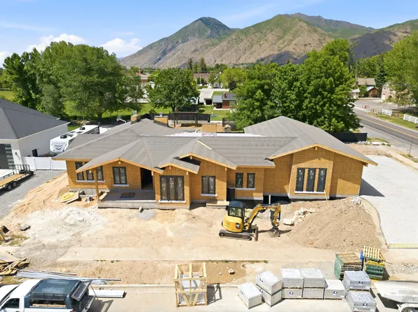 237 S Main St, Mapleton, UT 84664