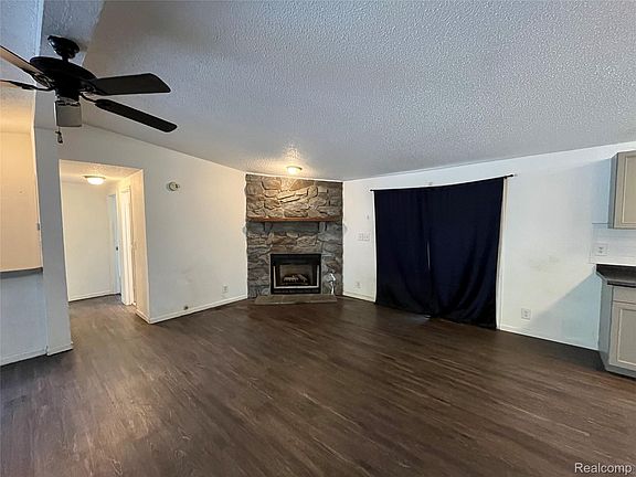 5th image of 3452 Linwood Ave