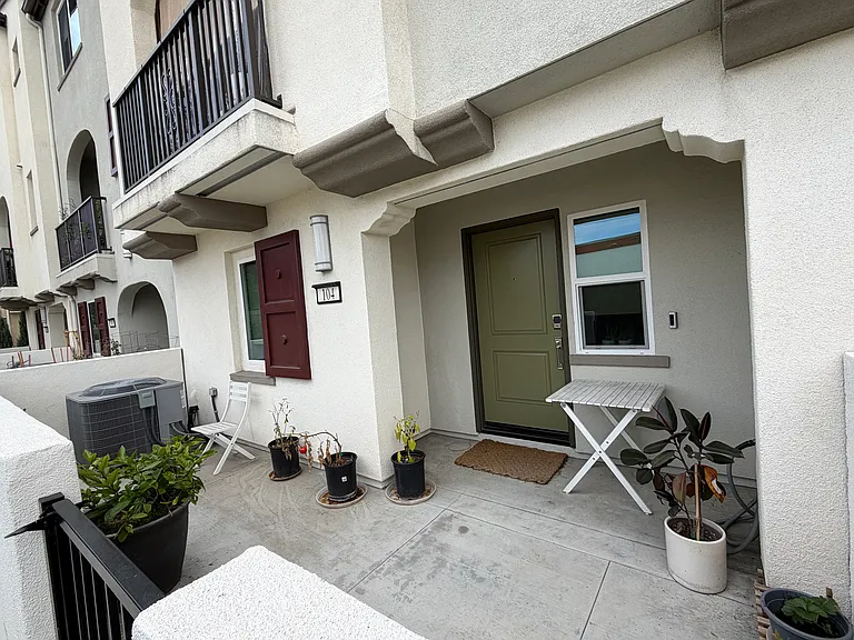 Private ground-floor patio