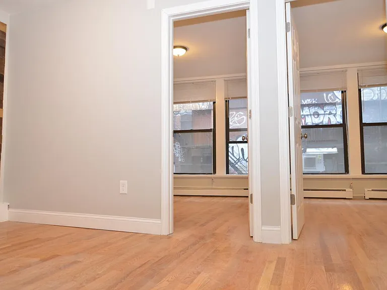 5 Knapp St #1 — Photo 3