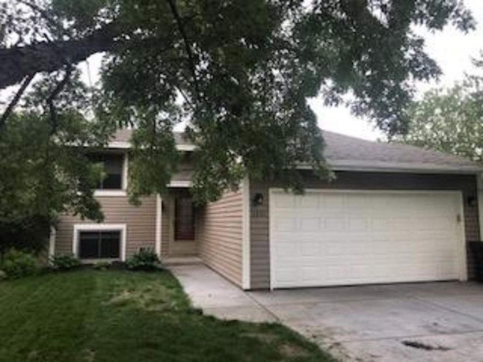 1st image of 1331 Knoll Dr