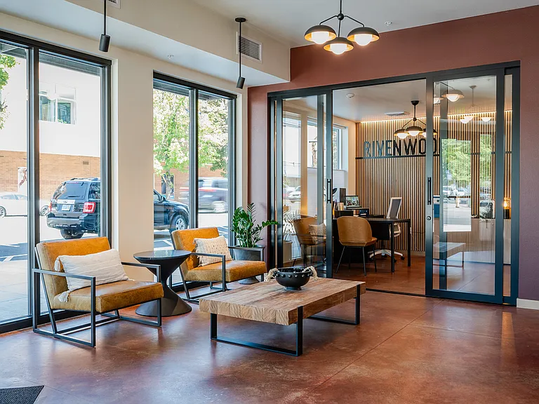 Rivenwood Leasing Office & Lobby
