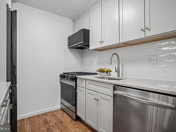 4th image of 5800 Cove Landing Rd APT 304