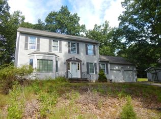 2145 Cramer Rd, Bushkill, PA 18324