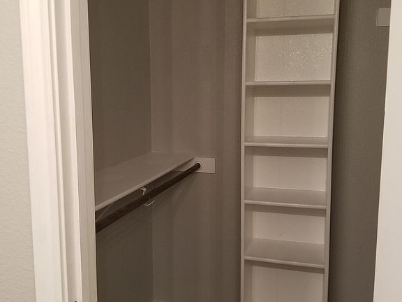 5th image of 622 Antonio Ln