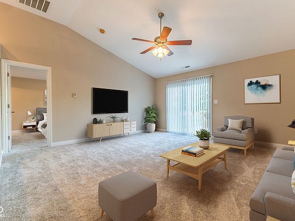 3rd image of 15485 Harmon Pl