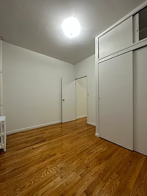 Rented by Peter R. Hungerford, LREB | media 18