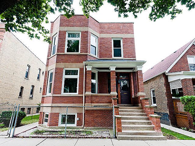 1st image of 2819 W Barry Ave APT 1f