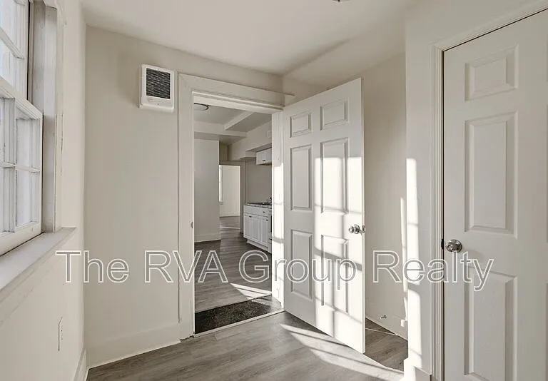 27 S Jefferson St #A — Photo 21