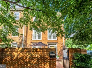 1025 N Stafford St, Arlington, VA 22201