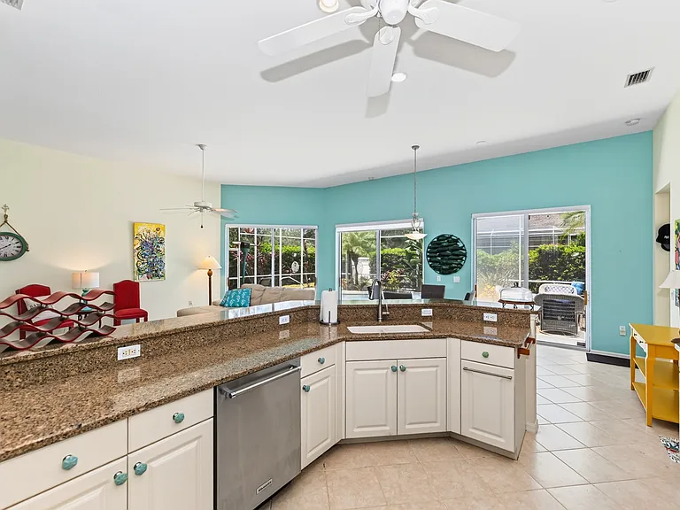 8003 Spring Marsh Dr — Photo 7