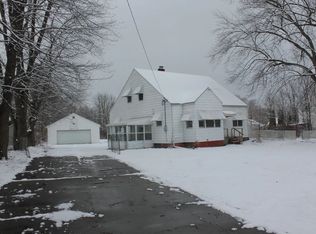 5349 Richfield Rd, Flint, MI 48506