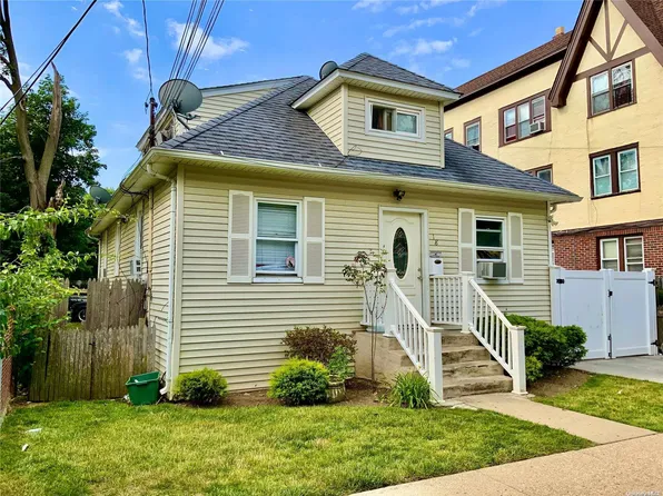 18 Webb Avenue, Hempstead, NY 11550