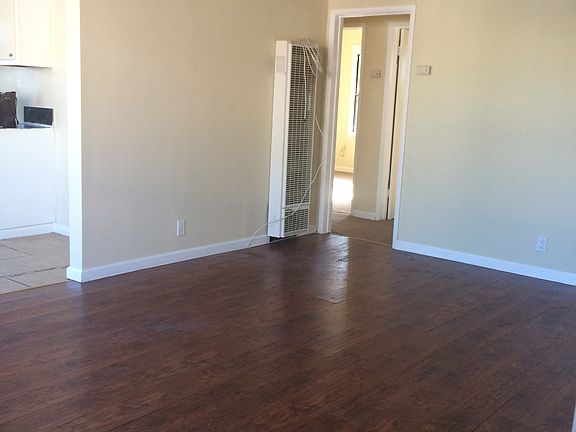 2nd image of 1130 W 88th St APT C