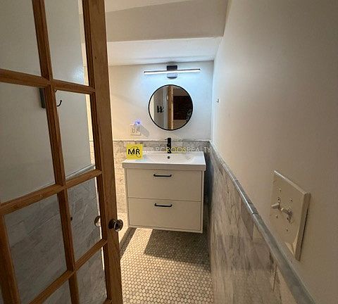 2nd image of 482 Columbus Ave